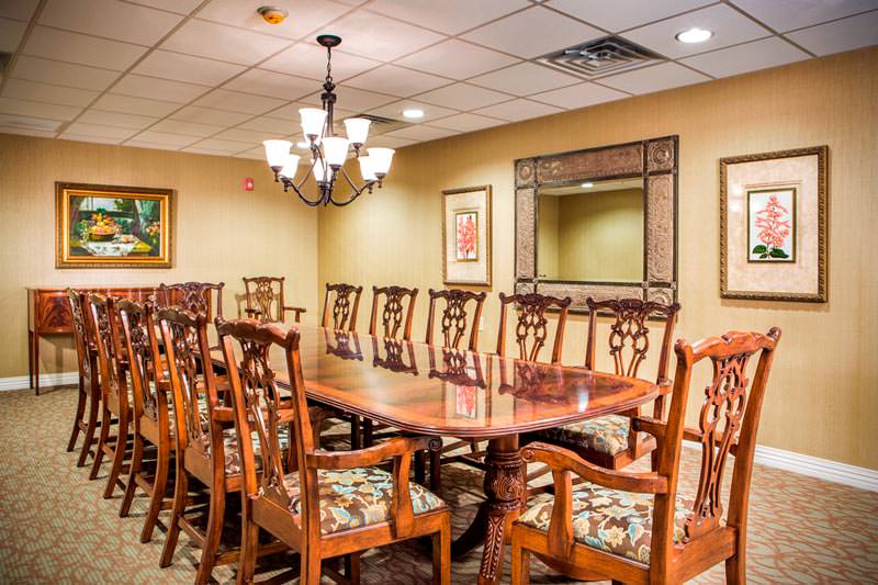 Dining table at Woodbridge Clinton Senior Living 